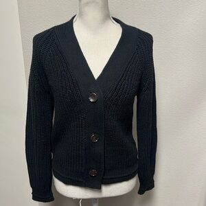 Everlane sweater